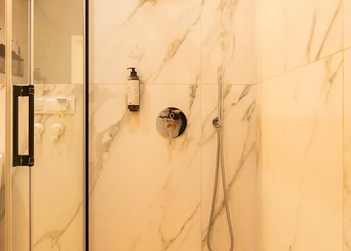 Bastion Walowa Comfort -free Parking Gdansk